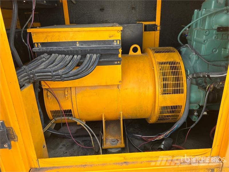 Sdmo GS350UC-SA 350 kW Skid-Mounted Generator Set مولدات ديزل