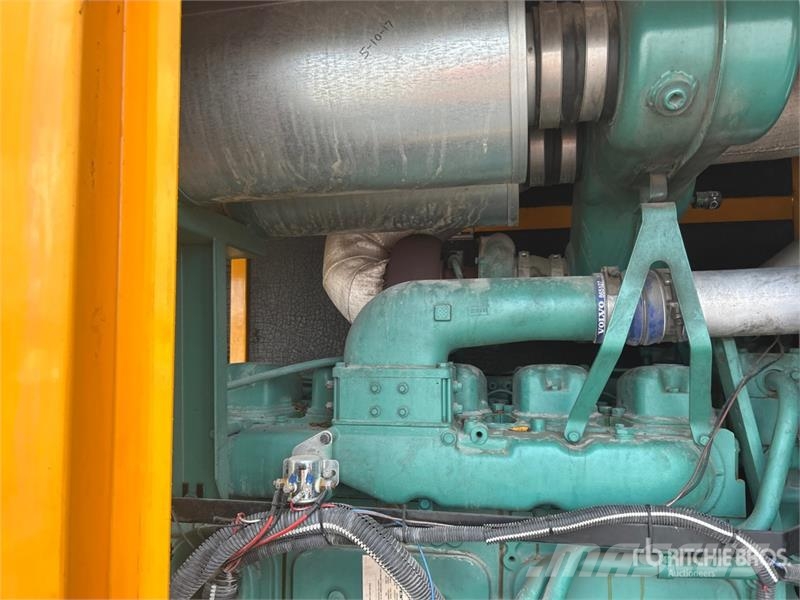 Sdmo GS350UC-SA 350 kW Skid-Mounted Generator Set مولدات ديزل