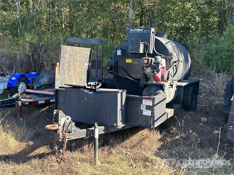SealMaster Towable Asphalt Trailer Asphalt machine accessories