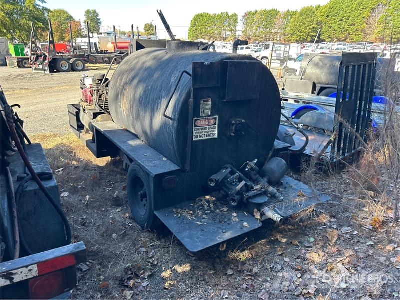 SealMaster Towable Asphalt Trailer Asphalt machine accessories