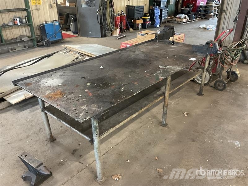 Shop Table w/Vises and Roller Cart Andre komponenter