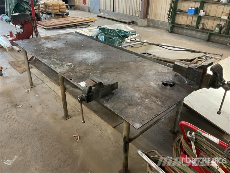 Shop Table w/Vises and Roller Cart Andre komponenter