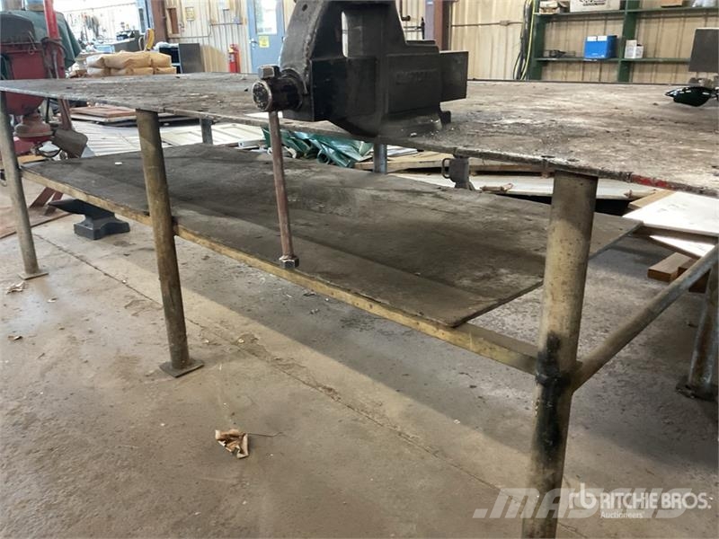 Shop Table w/Vises and Roller Cart Andre komponenter