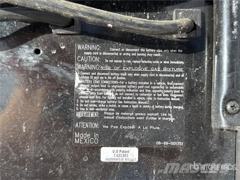  Shumacher SE-4020 Battery Charger Зарядные устройства