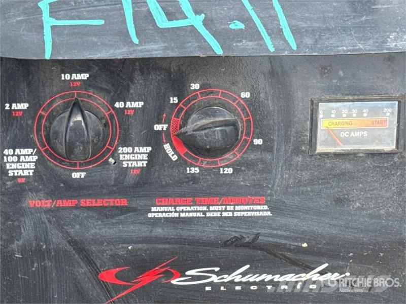  Shumacher SE-4020 Battery Charger Зарядные устройства