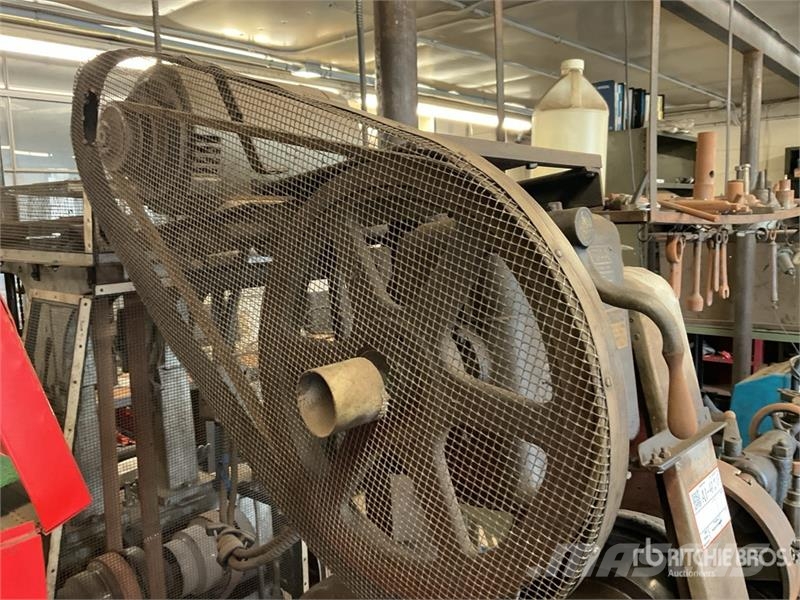 Sidney Tool Co. 15 in Engine Lathe 건설 장비 - 기타