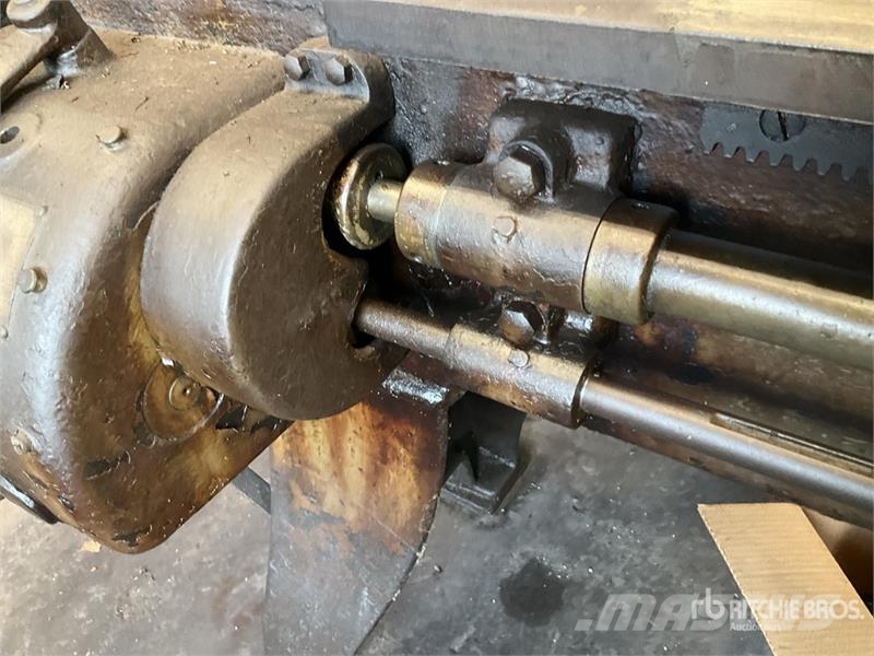 Sidney Tool Co. 15 in Engine Lathe 건설 장비 - 기타
