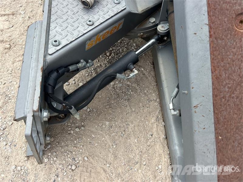  Skeer 712 85 in Skid Steer Grader Outros componentes