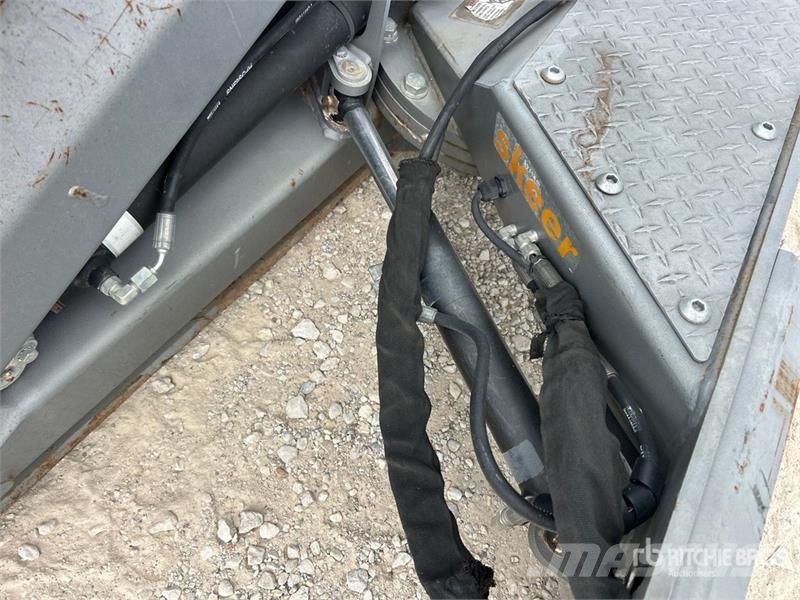  Skeer 712 85 in Skid Steer Grader Outros componentes