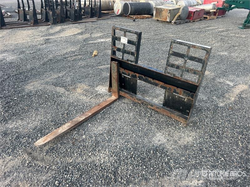 Skid Pro 632205048 48 in Steer Forks Fourche