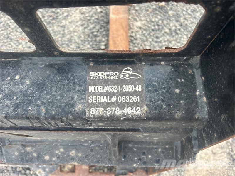 Skid Pro 632205048 48 in Steer Forks Fourche
