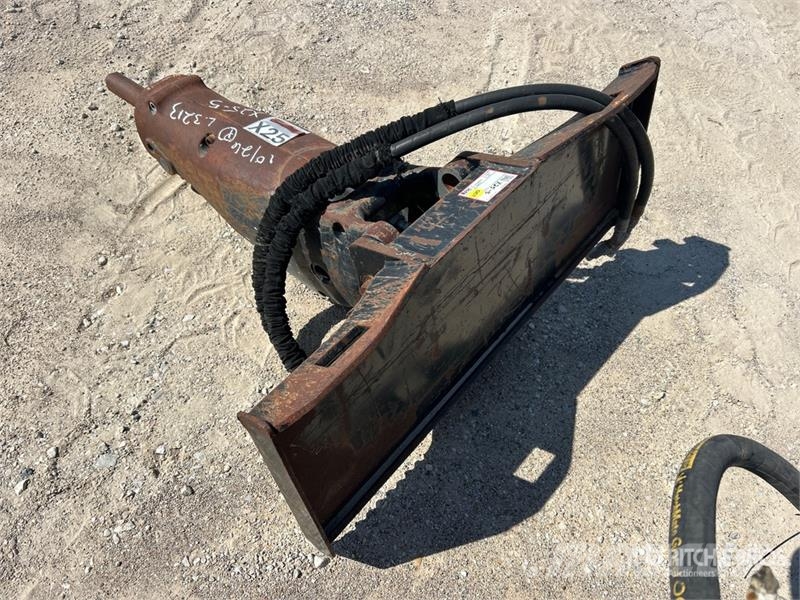  Skid Steer Breaker 브레이커