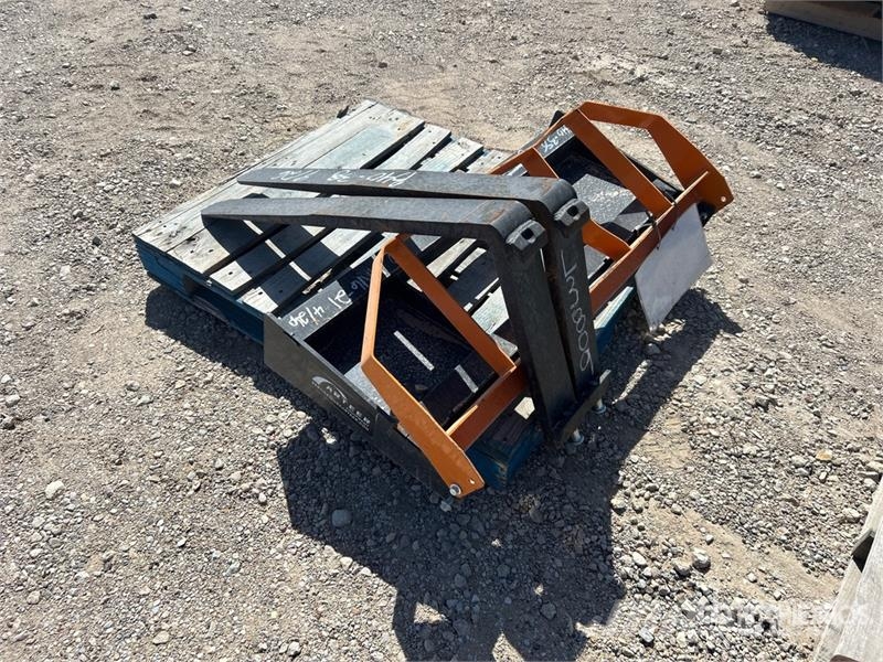  Skid Steer Forks フォーク