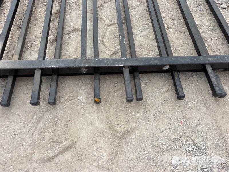 SKLP SK-HLM20 20 ft Bi-Parting Driveway Gate (Unus Lauksaimniecība- Citi