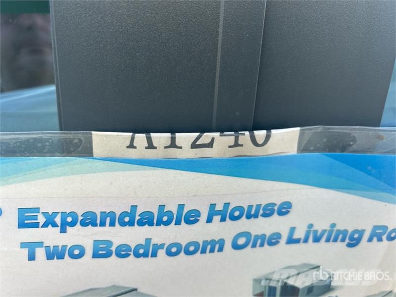  SKLP SK37 19 ft x 20 ft Expandable House (Unused) مقطورات أخرى