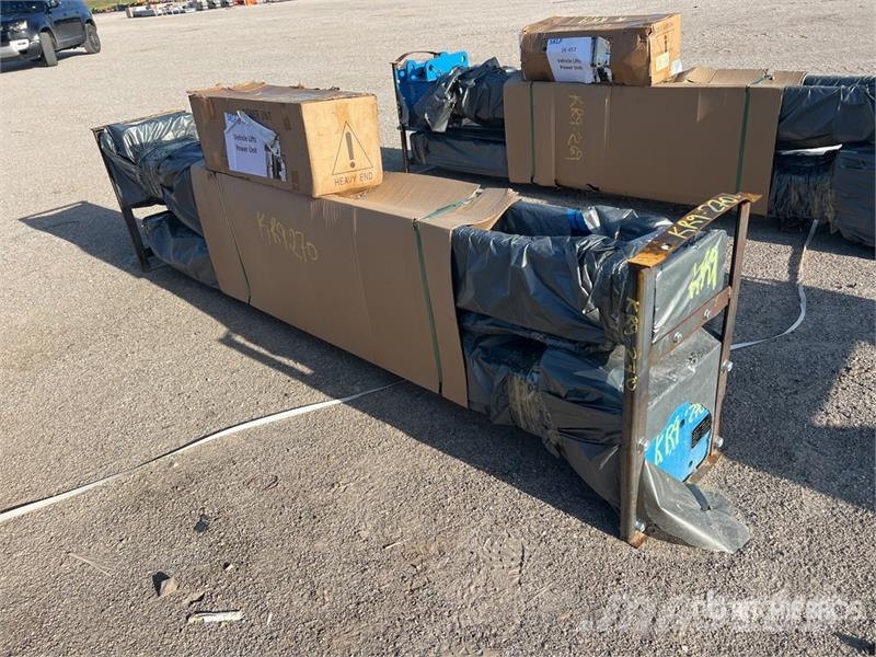  SKLP SK45T 2 Post 9920 lb Vehicle Lift (Unused) Építőipar - Egyebek