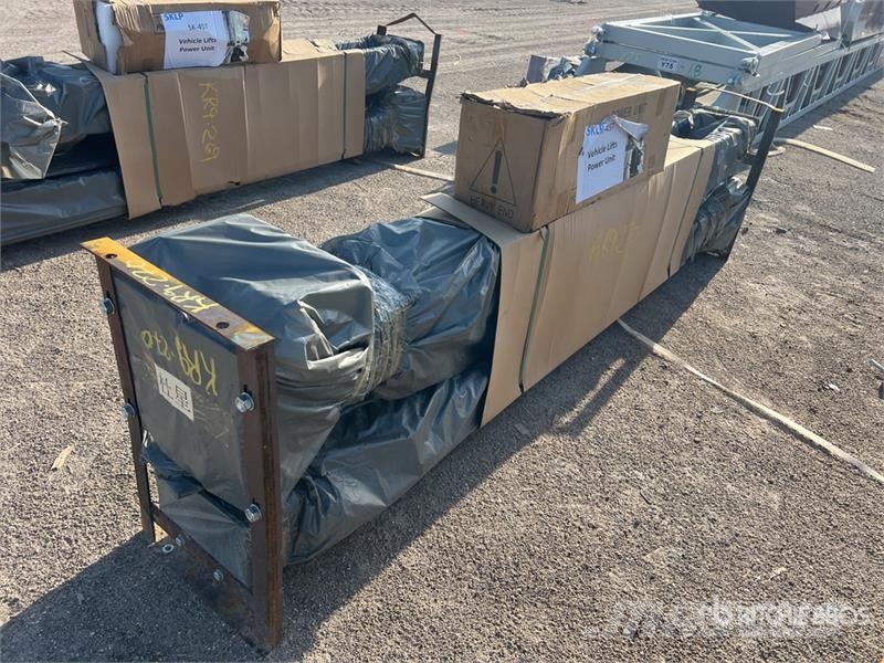  SKLP SK45T 2 Post 9920 lb Vehicle Lift (Unused) Építőipar - Egyebek