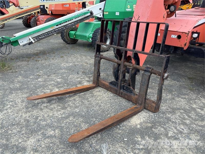 SkyJack 6042 Telehandler Teleskoplader