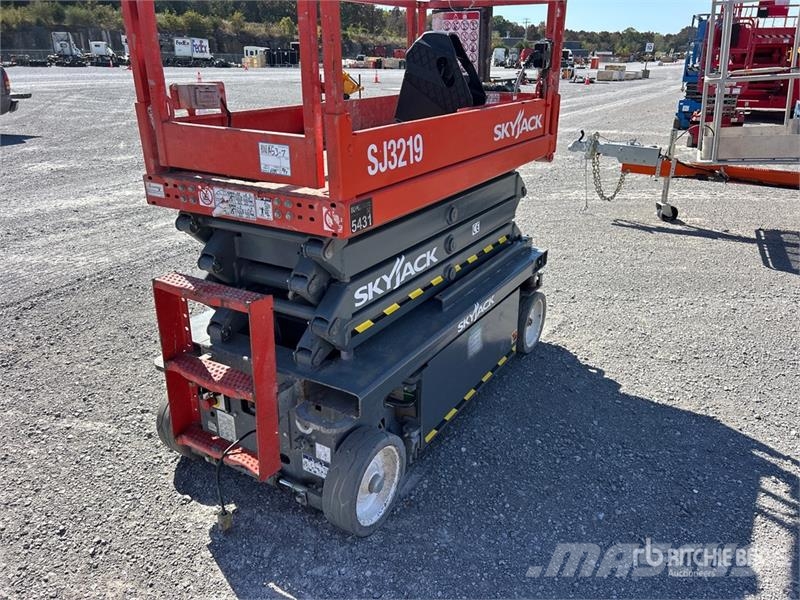 SkyJack SJ 3219 Electric Scissor Lift Scissor lifts