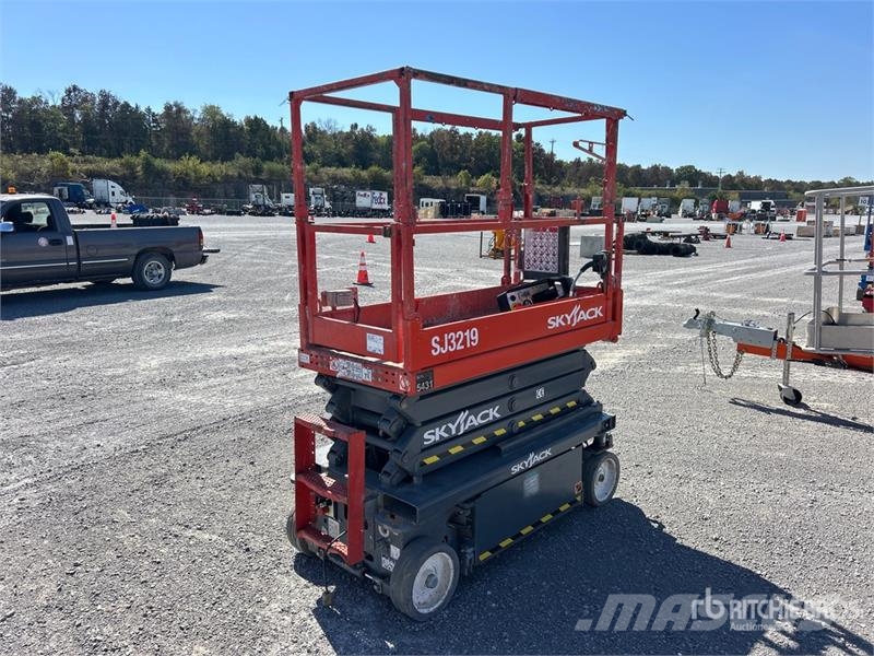 SkyJack SJ 3219 Electric Scissor Lift Scissor lifts