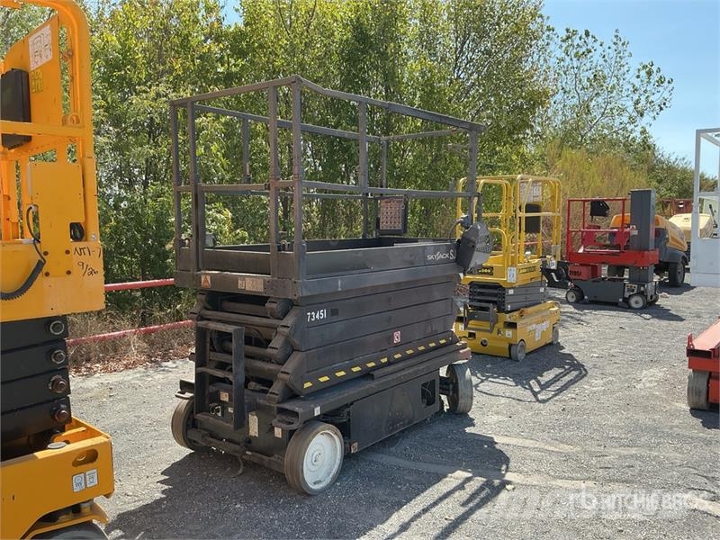 SkyJack SJ 4732 Electric Scissor Lift Scheren-Arbeitsbühnen
