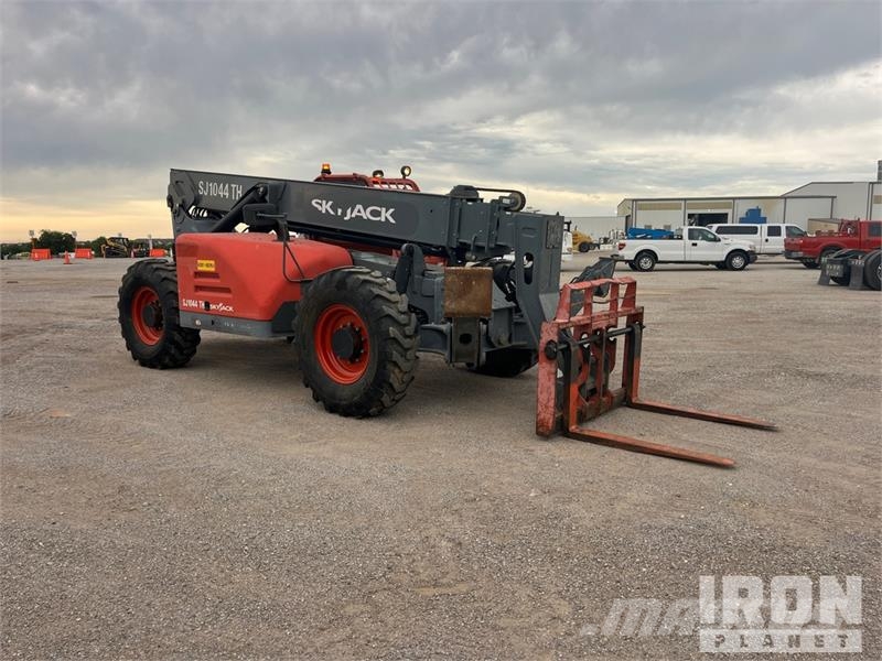 SkyJack SJ1044 TH Telehandler 텔러 핸들러