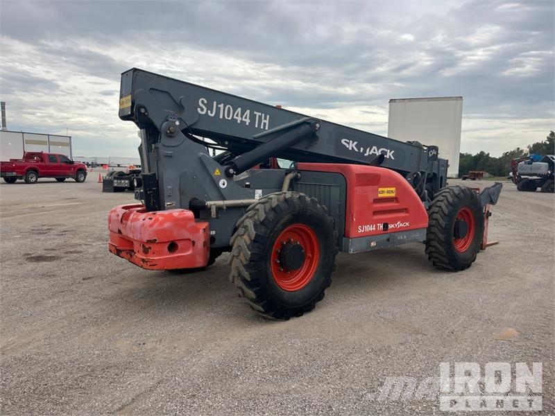 SkyJack SJ1044 TH Telehandler 텔러 핸들러