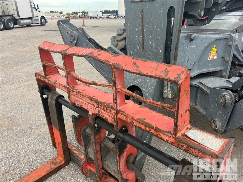 SkyJack SJ1044 TH Telehandler 텔러 핸들러