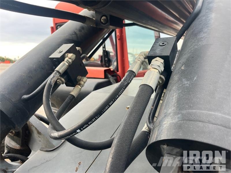 SkyJack SJ1044 TH Telehandler 텔러 핸들러