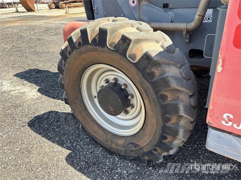 SkyJack SJ1056TH Telehandler مناولات متداخلة