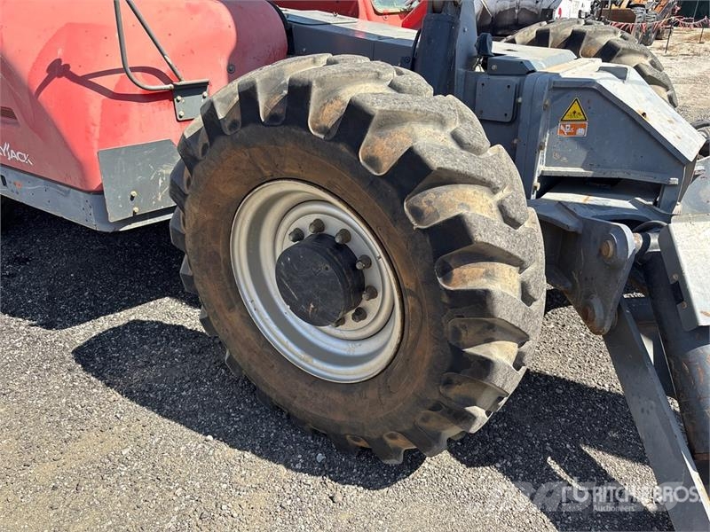 SkyJack SJ1056TH Telehandler مناولات متداخلة