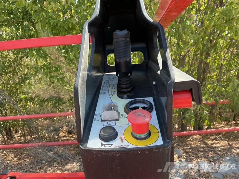 SkyJack SJ20 Vertical Mast Lift Vertikalūs stiebiniai keltuvai