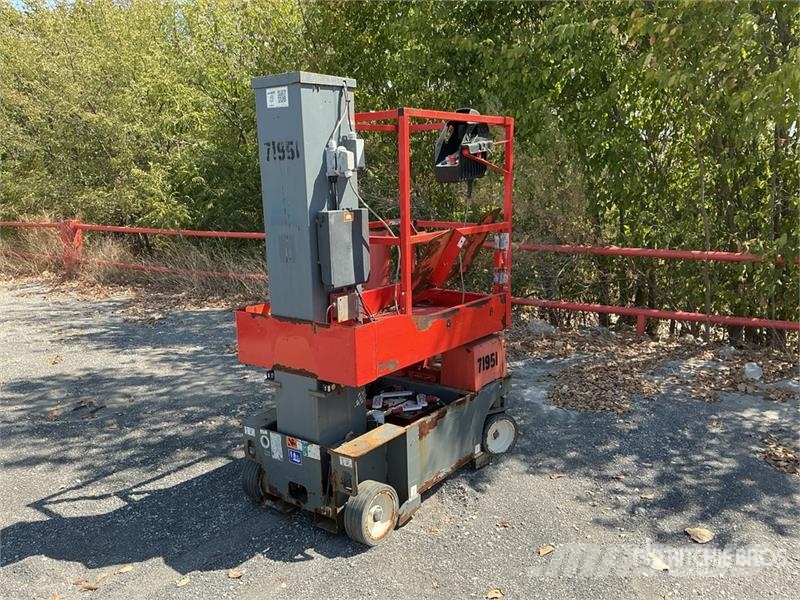 SkyJack SJ20 Vertical Mast Lift Vertikalūs stiebiniai keltuvai