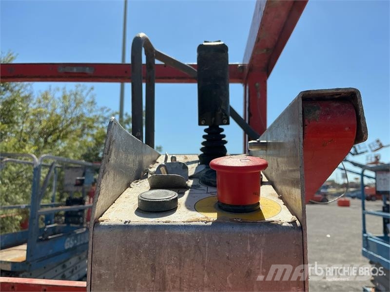 SkyJack SJ3219 Electric Scissor Lift Scissor lifts