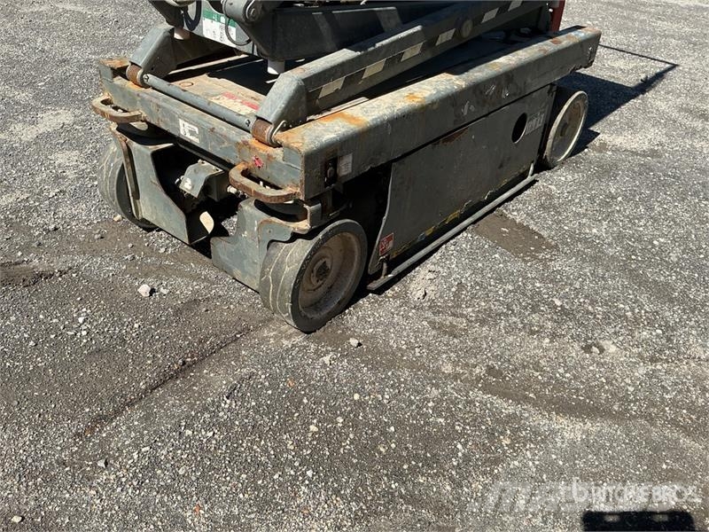 SkyJack SJ3219 Electric Scissor Lift Scissor lifts
