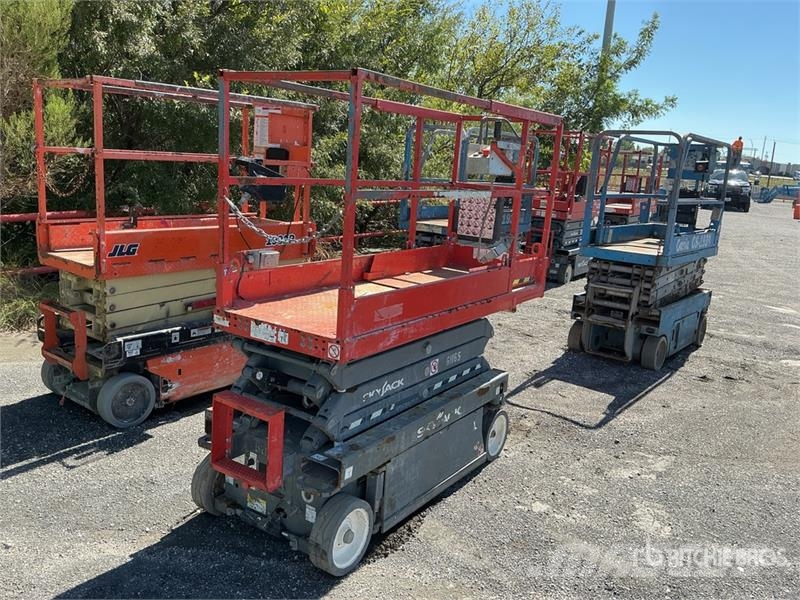 SkyJack SJ3219 Electric Scissor Lift Scissor lifts