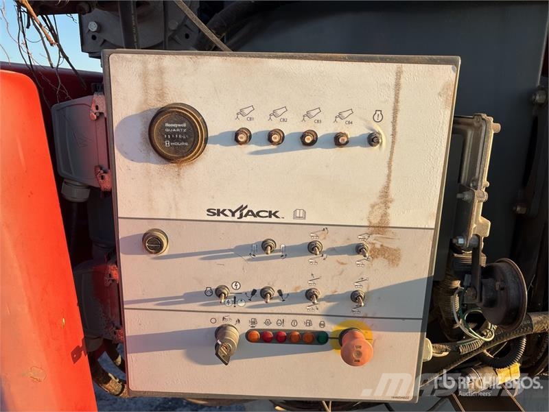 SkyJack SJ45T 4WD Diesel Telescopic Boom Lift Piattaforme a braccio telescopico