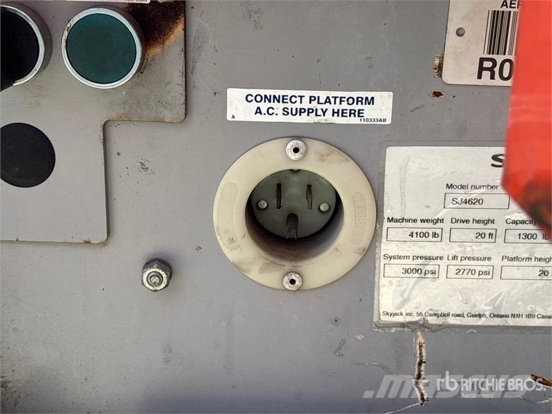 SkyJack SJ4620 رافعات مقصية الشكل