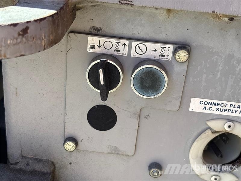 SkyJack SJ4620 رافعات مقصية الشكل