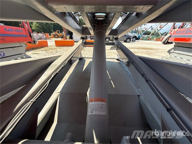SkyJack SJ4620 رافعات مقصية الشكل