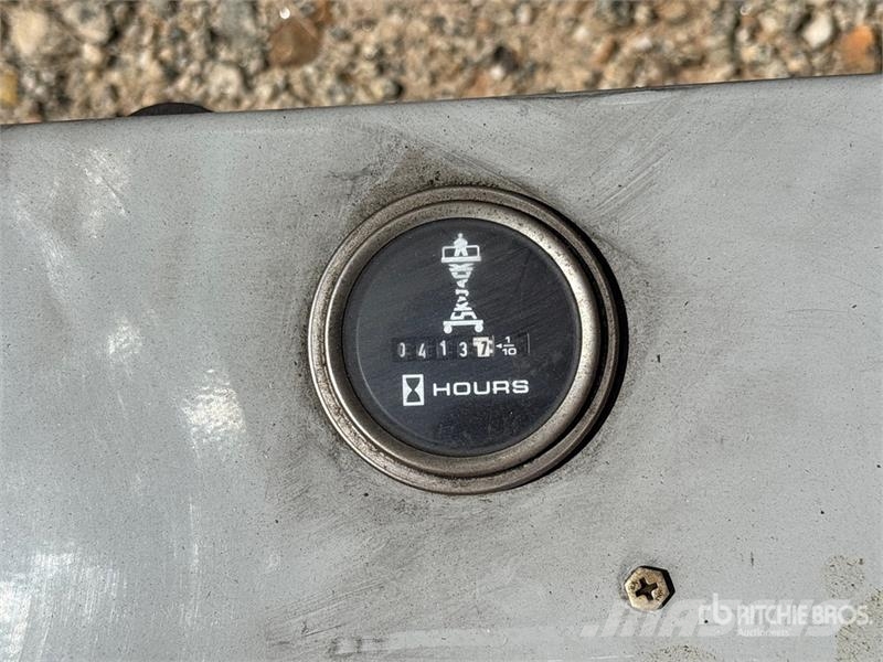 SkyJack SJ4620 رافعات مقصية الشكل