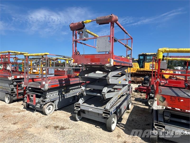 SkyJack SJ4620 رافعات مقصية الشكل