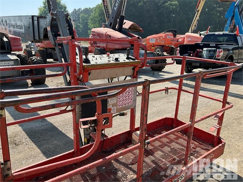 SkyJack SJ66T Teleskopske podizne platforme