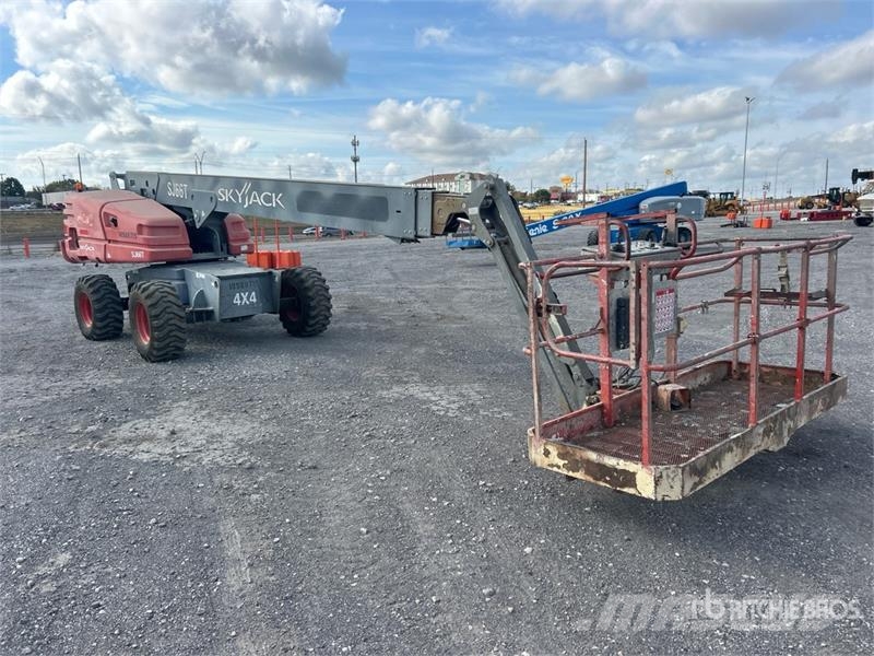SkyJack SJ66T 4WD Diesel Telescopic Boom Lift Teleskopske podizne platforme