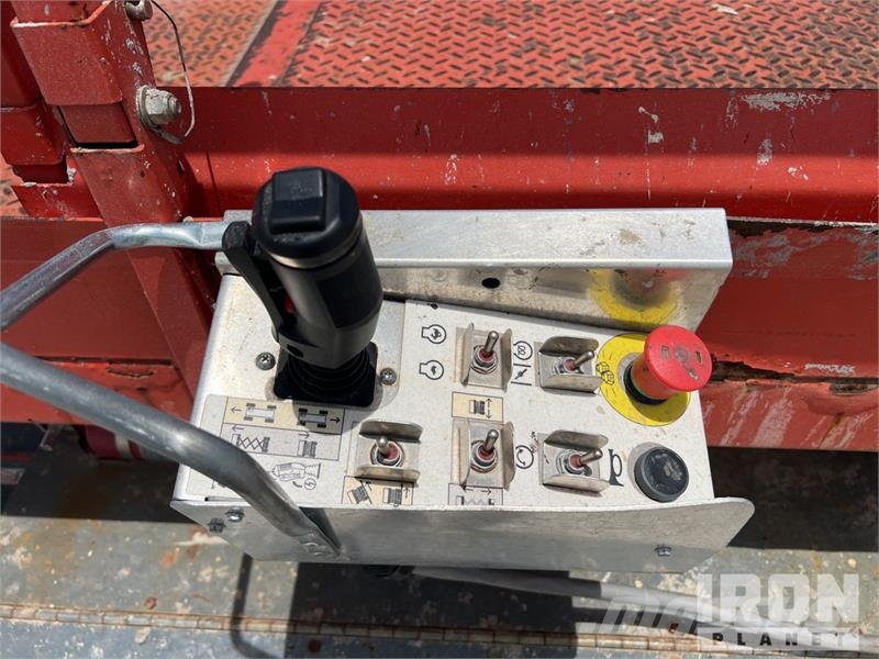 SkyJack SJ6832 RT Makazaste platforme