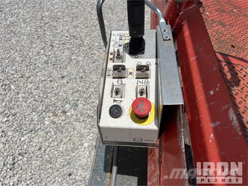 SkyJack SJ6832 RT Makazaste platforme