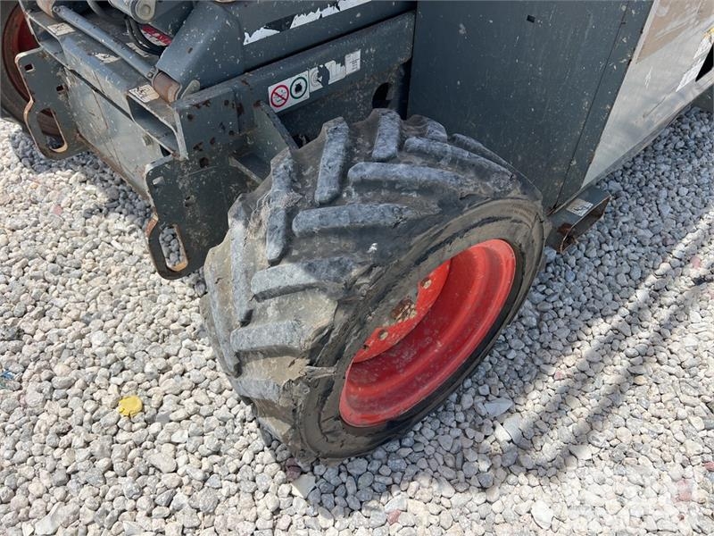 SkyJack SJ6832 RT Makazaste platforme