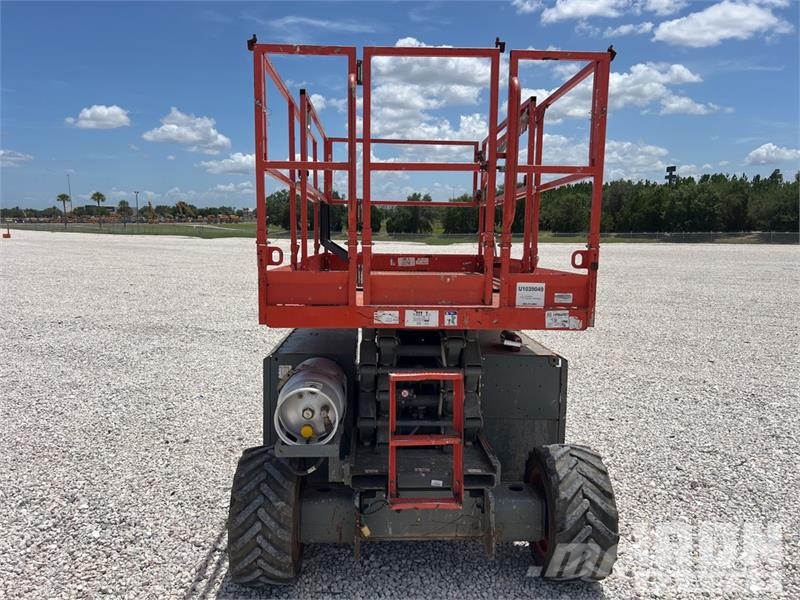 SkyJack SJ6832 RT Makazaste platforme