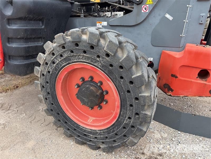 SkyJack SJ843TH Telehandler (Inoperable) مناولات متداخلة