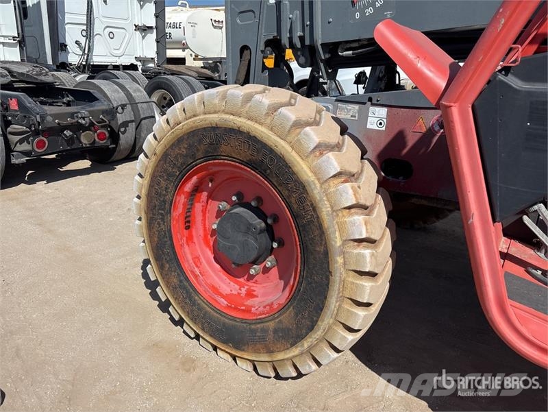 SkyJack SJ843TH Telehandler 텔러 핸들러